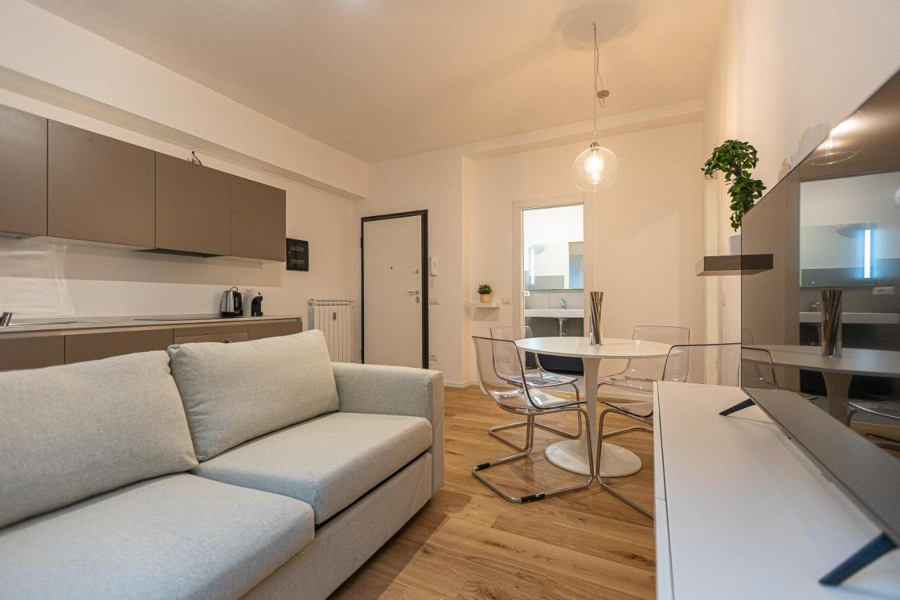 Province Apartment-Rental In Roma Exterior foto